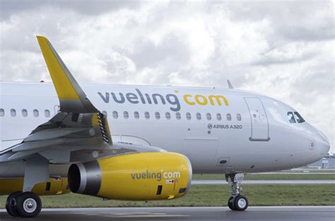 Vueling Recibe Su Primer Airbus A320 Con Sharklets Fly News