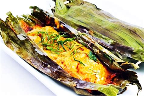 Ikan kembung•daun pisang•batang sereh•jahe•cabai rawit•tomat•daun kemangi•bumbu halus. Resep Pepes Ikan Kembung - Resep Masakan Jawa Kuno