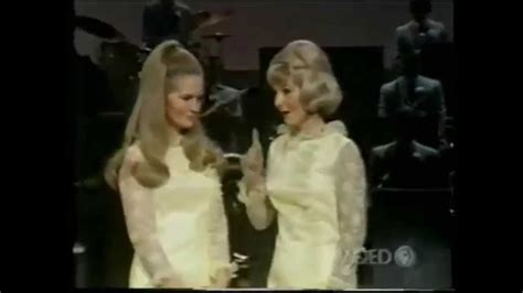 Lynn Anderson And Liz Anderson Mother May I 1968 Youtube Lynn