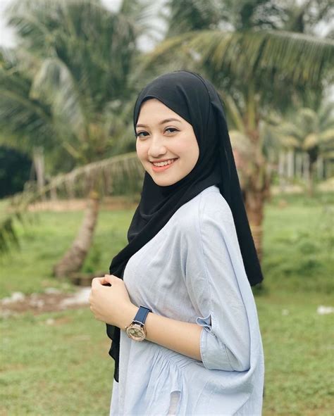 Instagram Di 2020 Gaya Hijab Jilbab Cantik Kecantikan