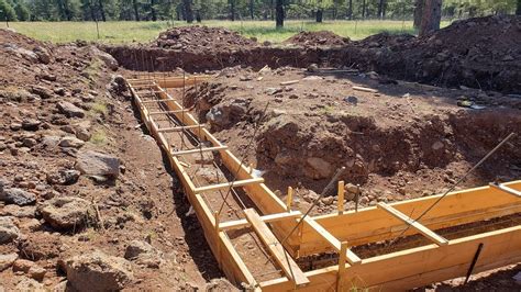 Diy Concrete Forms Forming The Foundation Footings Youtube