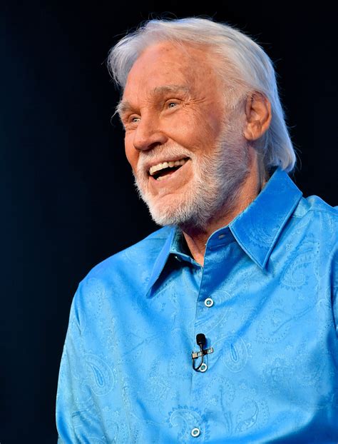 Kenny Rogers Facts From Aandes Biography Special