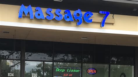 Massage 7 Massage Therapist In Naples