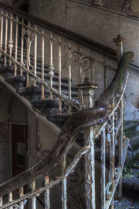 Moss Stairs Abandoned Houses Abandoned Places Abandoned Mansions