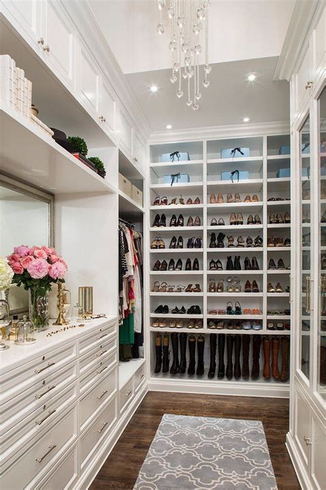 15 elegant luxury walk in closet ideas to store your clothes in that look like boutiques loft