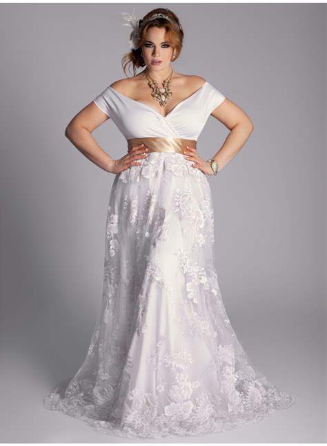 Plus Size Wedding Dresses To Make You Look Like Queen Magment