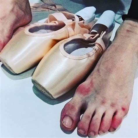 Ballerina Feet Pictures That Will Haunt You For Rest Of Your Life
