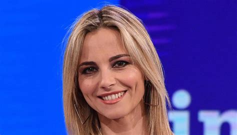 Francesca Fialdini Torna In Tv E Conquista Con Giovanna Botteri E