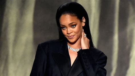 Rihanna Doesnt Want Fans Catching Pokémon At Her Concerts Vanity Fair