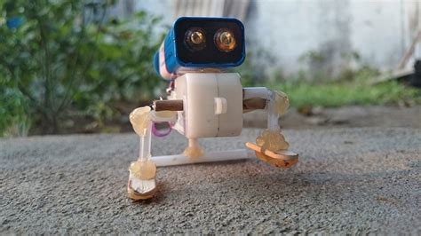 How To Make A Walking Robot At Home Easy To Build Youtube