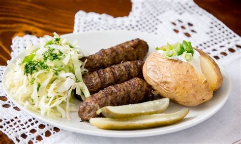Cette compétition oppose, tous les 4 ans, 24 sélections nationales en phase finale. Moldova Restaurant - Newton, MA | Groupon