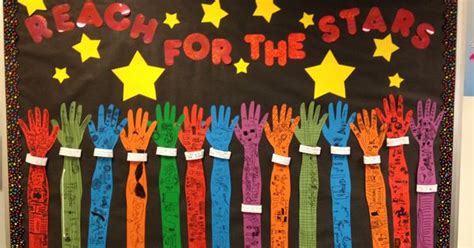 Bulletin board-reach for the stars | Bulletin Board & Door Ideas