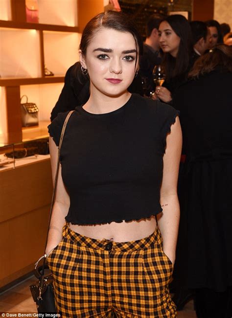 Game Of Thrones Maisie Williams Cuts A Casually Cool Figure In London