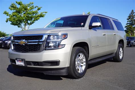 Pre Owned 2017 Chevrolet Suburban Lt 4wd