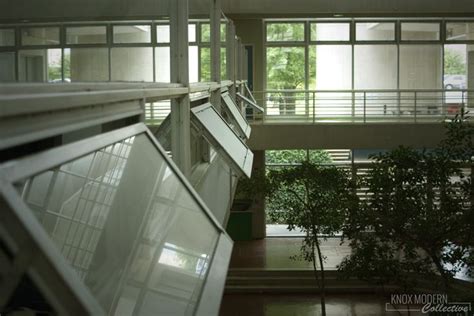 Office Pods Of The University Of Tennessee Art And Architecture Building