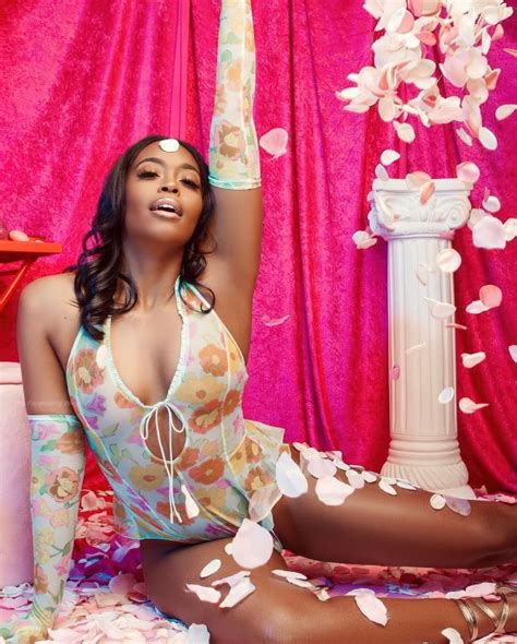 Nafessa Williams Shows Off Her Tits In Lingerie 9 Photos Thefappening