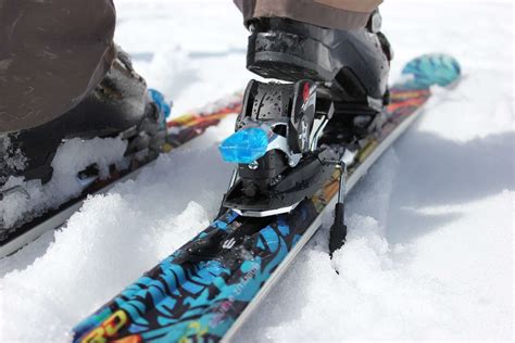 How To Put On Ski Boots And Skis The Ski Source