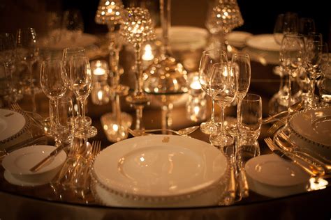 mirrored top table decor very elegant wedding look visit gotchacovered ie for more wedding