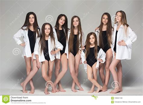 Naked Gymnastic Group Hot Girl Hd Wallpaper