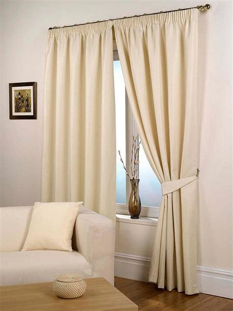 20 Beautiful Living Room Curtain Ideas Sweetyhomee