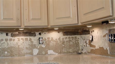 Under cabinet lighting will help bring your kitchen to life and will help transform it into a showplace. HOW TO INSTALL UNDER CABINET LIGHTING (video) - Stagg Design