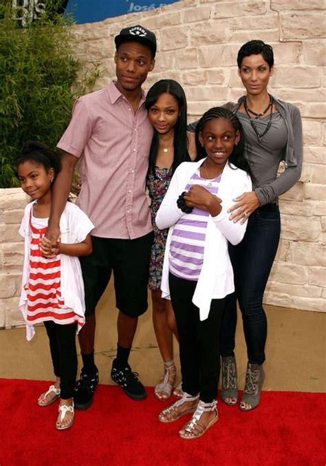 The comedian, now 57, has 10 children to five different mothers. 171 best Nicole Murphy Style! images on Pinterest | Nicole ...