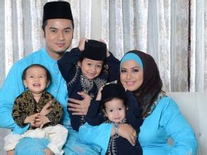 Pada tahun 2006, fazley telah menikahi azrene soraya abdul aziz. 5 strange things about Najib's step-family | CILISOS ...