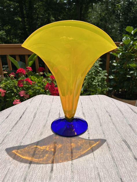 Blenko Glass Vase Fan Shape Signed Labeled Richard Blenko 2000 Yellow Blue Ebay