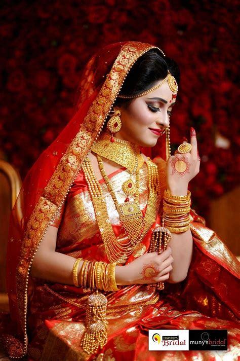 Beautiful Wedding Women Indian Wedding Poses Indian Bridal Photos Indian Wedding Couple