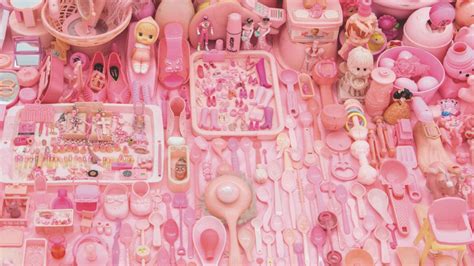 An Exhibition Of All Things Pink Plus 4 More Clever Finds
