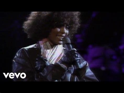 Gisele autographs a subpoena ; Number One Song On September 21, 1987