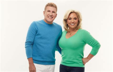 man who accused todd chrisley of secret affair going after reality star s wife julie for 167k