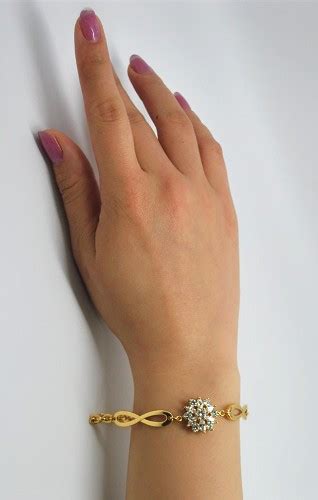 Discover 167 Girls Hand Bracelet Gold Super Hot Vn