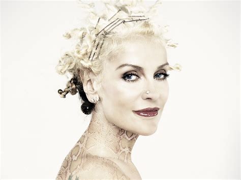 Grandissima canzone donatella di donatella rettore. Donatella Rettore - Effetto Venezia 2017