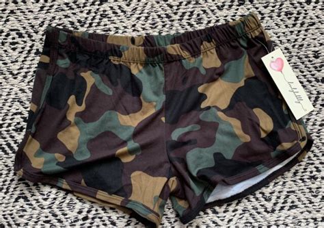Hot Kiss Lovely Bubbly Booty Shorts Womens Sz Large Stretch Camouflage