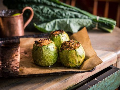 Why The Worlds Best Vegetarian Food Is In Tel Aviv Condé Nast Traveler