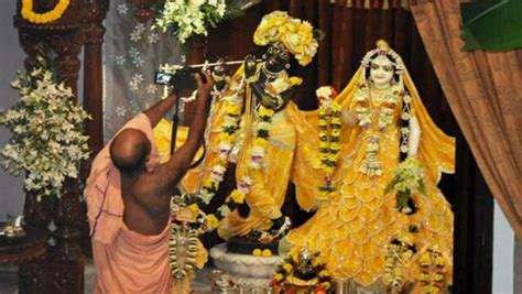Mathura Lord Krishna Sculpture Goes Missing From Banke Bihari Temple