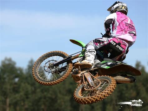 Koleksi dirt bike racing wallpaper untuk semua perangkat android anda. 49+ Dirt Bike Girls Wallpaper on WallpaperSafari