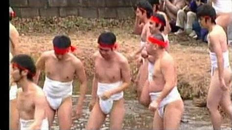 Bbc News South Asia Japanese Men Get Naked And Dirty