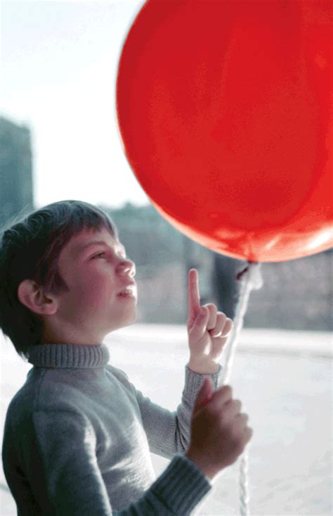 The story, told with a minimum of dialogue, concerns a little boy (played by the director's son pascal). The Red Balloon & White Mane