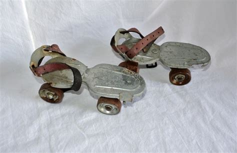 Vintage Roller Skates 1960s Whizzer Strap On Rusty And Worn