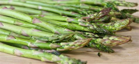 Add the asparagus and mushrooms and continue to cook until the veggies are crisp tender and bacon is cooked through. Bulb Bargain: Jersey Giant Asparagus | Garden Bulb Blog ...