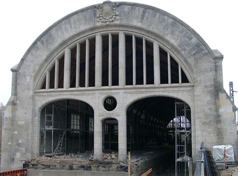 Man kann doch keinen richter oder polizisten oder anderen amtsdödel noch auf. Wiederaufbau Kaiserbahnhof Potsdam, hier das Westportal am ...