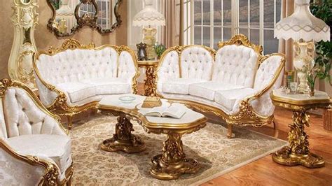 The queen's chair was used at her 1953 coronation. 15 Wondrous Victorian Styled Living Rooms | Home Design Lover