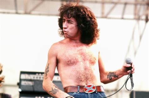 Statue Of Late Acdc Frontman Bon Scott To Be Unveiled At Hometown Festival