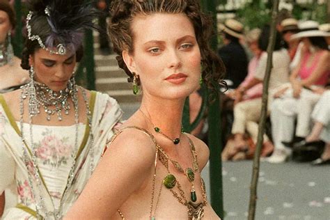 Bask In The Glow Of A Semi Nude Shalom Harlow At The Fall Dior Show Nsfw