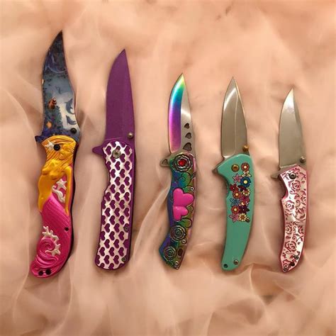 Pocket Knives In 2020 Pretty Knives Knife Aesthetic Pretty Guns