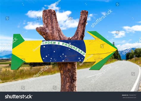 Road Sign In Brazil Mais De 6151 Fotos Stock Licenciáveis E Livres De