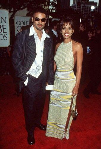 Pin By Robert On Berry Halle Berry Halle Old Flame