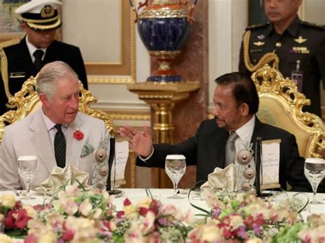 Brutal Sultan Of Brunei Leads A Lavish Life As One Of The Worlds